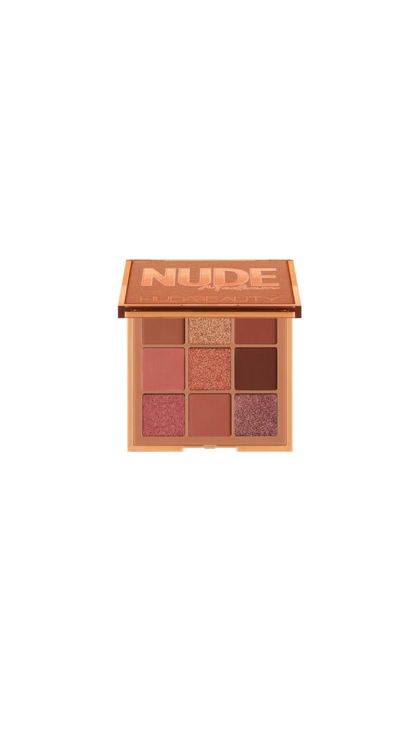 Nude medium Huda Beauty eyeshadow